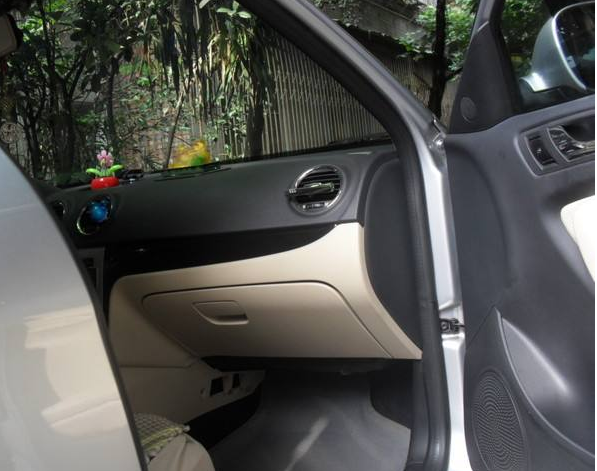 Car sealing strip installation method